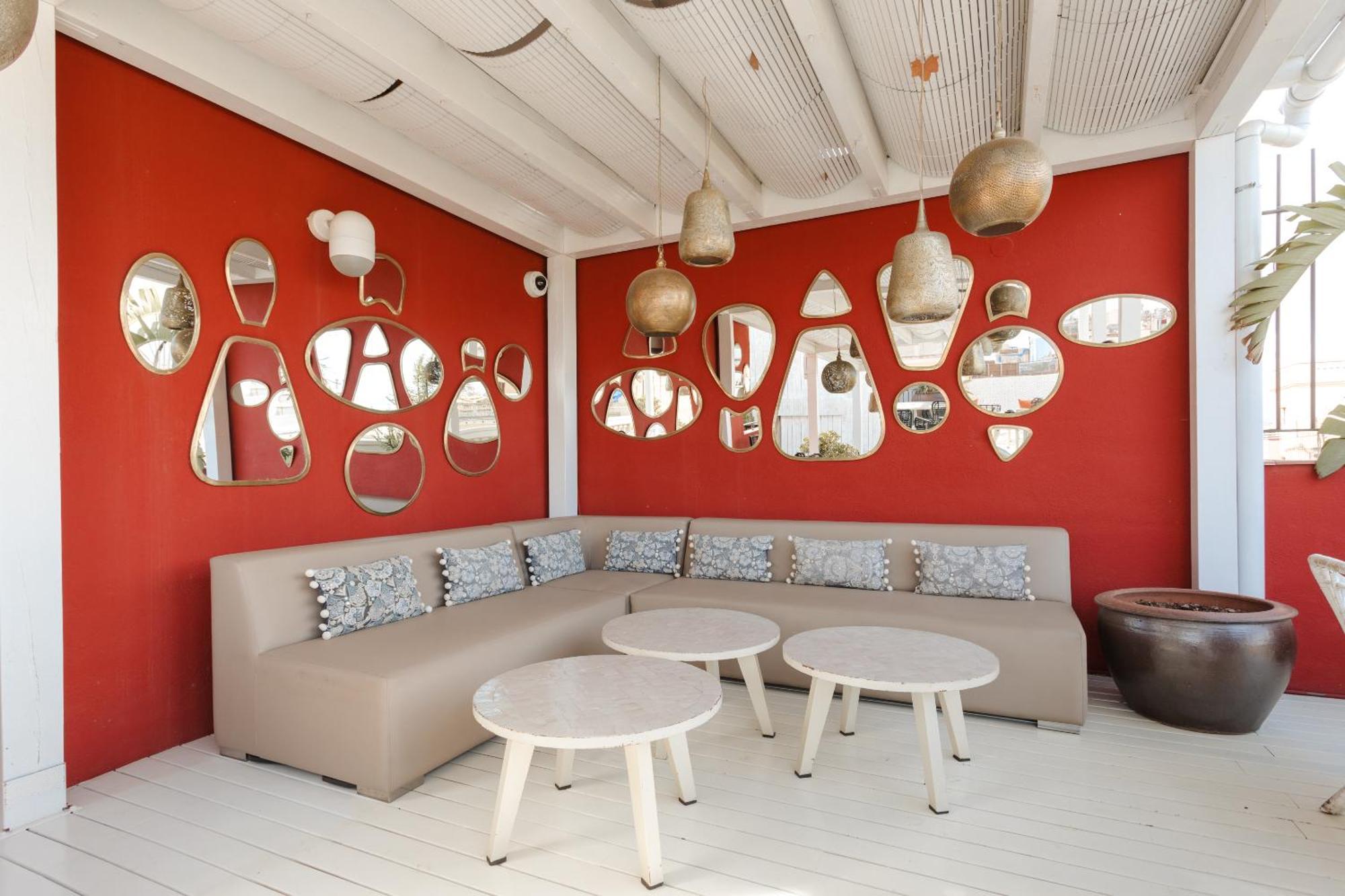 Do Placa Reial Powered By Sonder Barcelona Exterior foto The interior of the Sky Bar